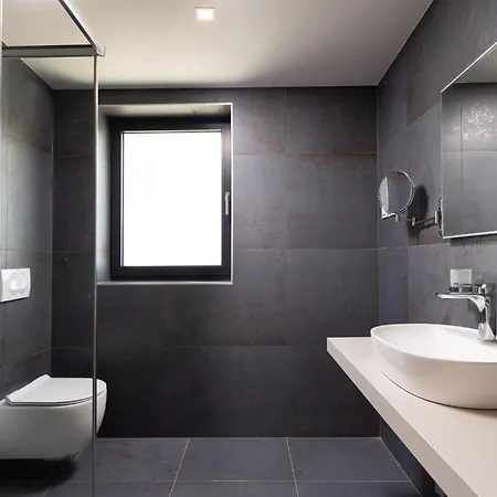 2 Bedroom Lovely Apartment In Malinska * Malinska