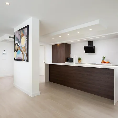2 Bedroom Lovely Apartment In Malinska Apartament Malinska