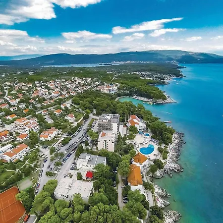 2 Bedroom Lovely Apartment In Malinska * Malinska