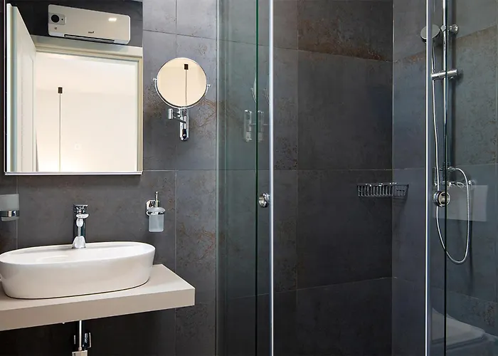 Lovely Apartment In Malinska Apartment *