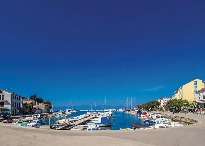 Lovely Apartment In Malinska